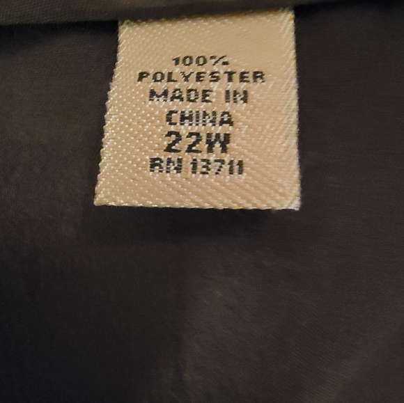 i.e. Woman. Brown Skirt. Polyester. Size 22. - Picture 3 of 4